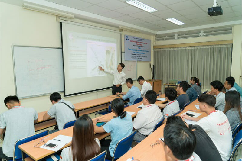 Nên tham gia các buổi tư vấn miễn phí tại trung tâm để hiểu rõ hơn về khoá học